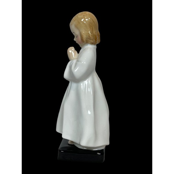 Vtg. Royal Doulton Bedtime HN 1978 Praying Girl Figurine Fine Bone China - Picture 4 of 5
